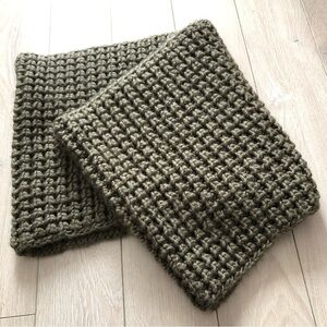 Gap Wool Blend Chunky Knit Snood in Brown